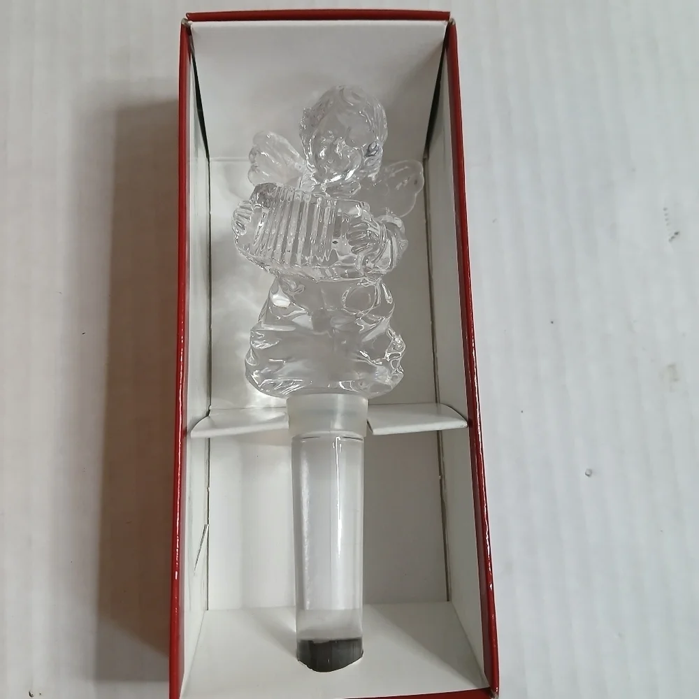 Mikasa Clear Crystal Angel Wine Bottle Stopper Cherub Song Elegant Gifts